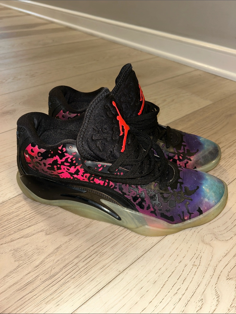 **EUC** Mens Jordan Zion 3 “Galaxy” Size US 9